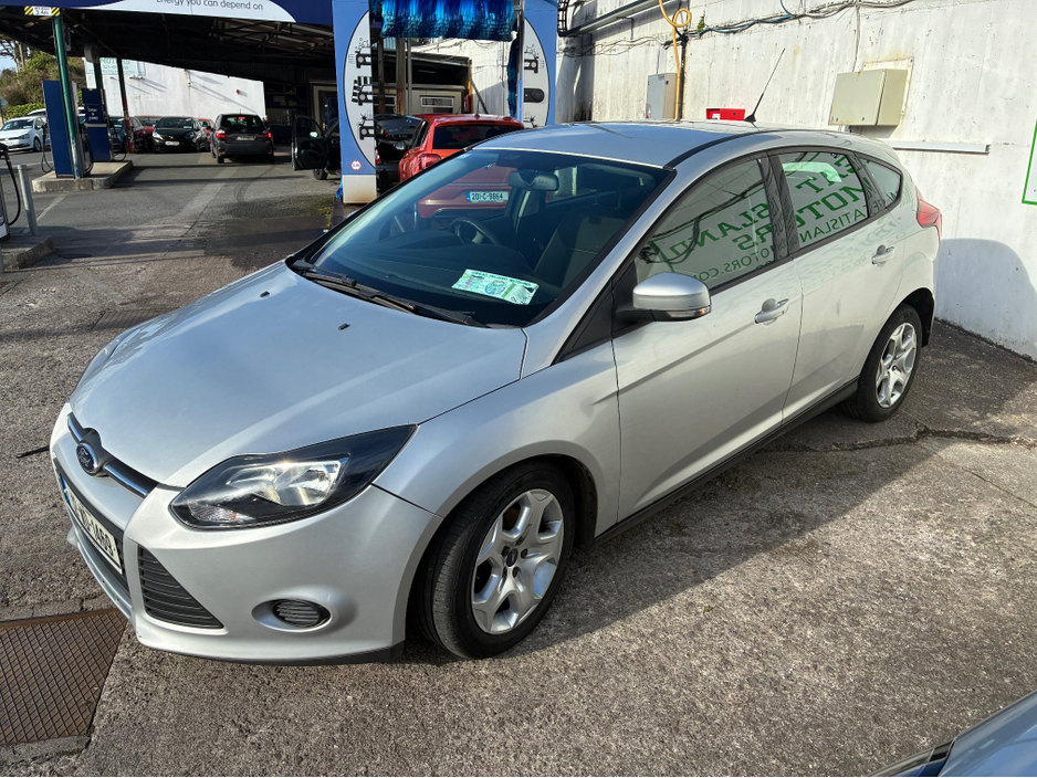 2012 Ford Focus - image 5