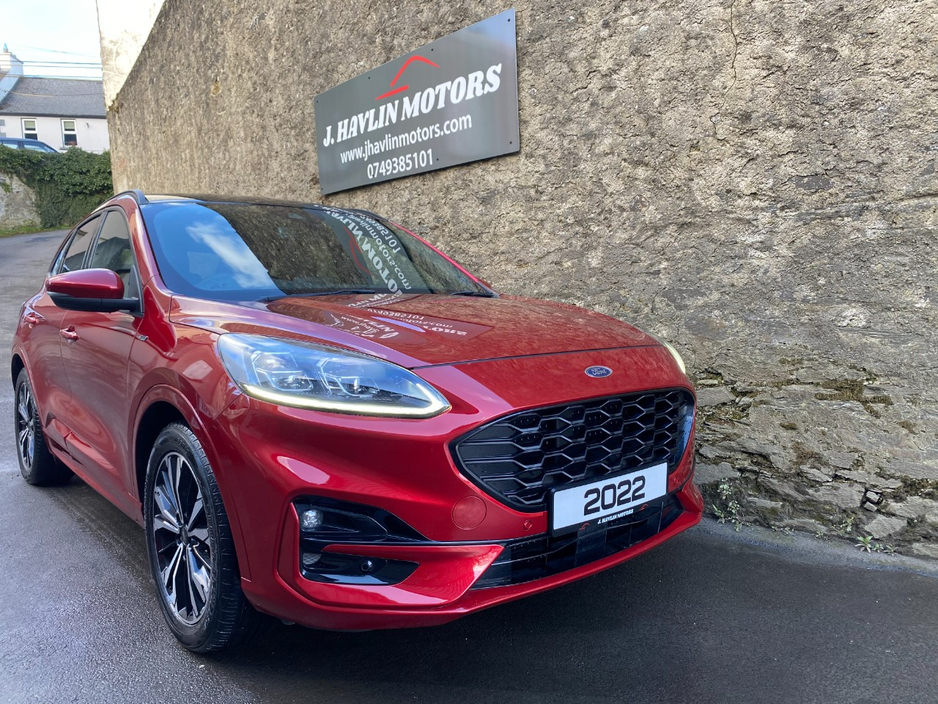 2022 Ford Kuga - image 2