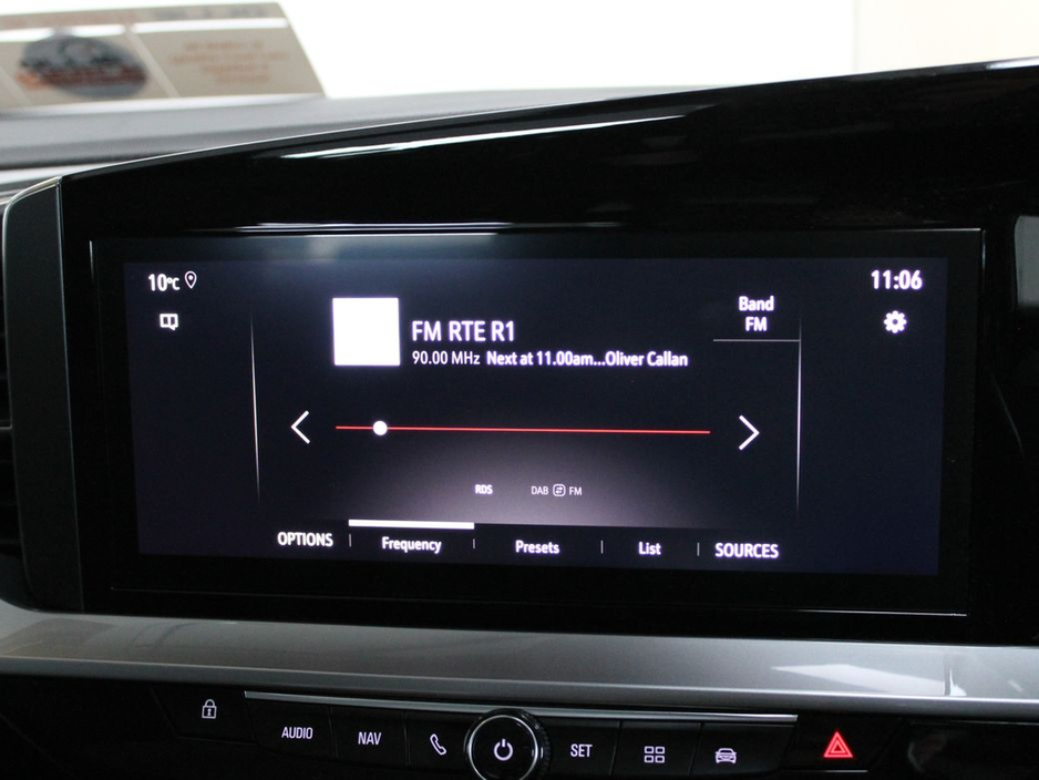 2022 Opel Mokka - image 18