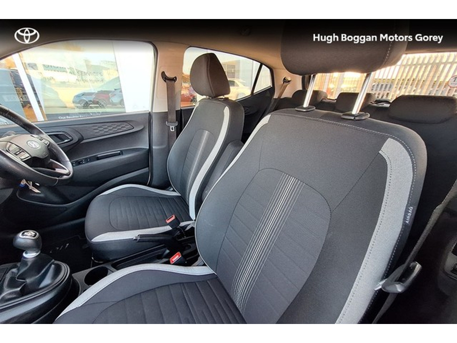 2022 Hyundai i10 - image 14