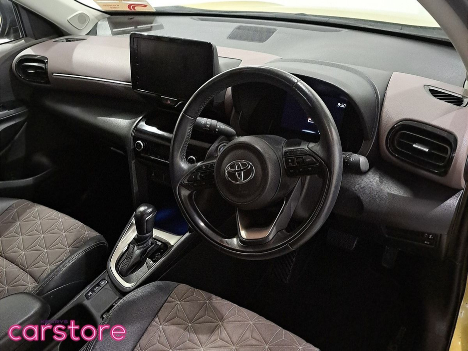 2023 Toyota Yaris Cross 1.5 Hybrid Sol €28,480
