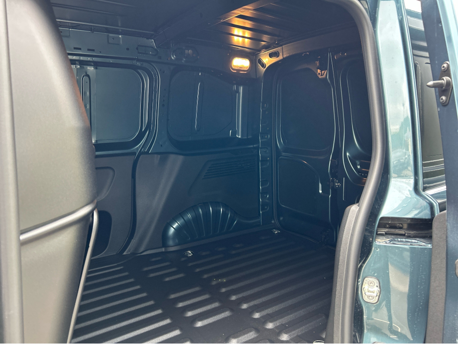 2026 Citroen Berlingo - image 14