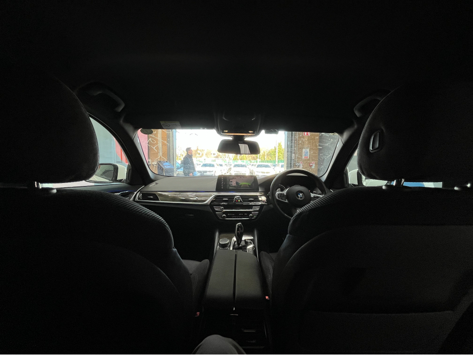 2019 BMW 5 Series - image 20