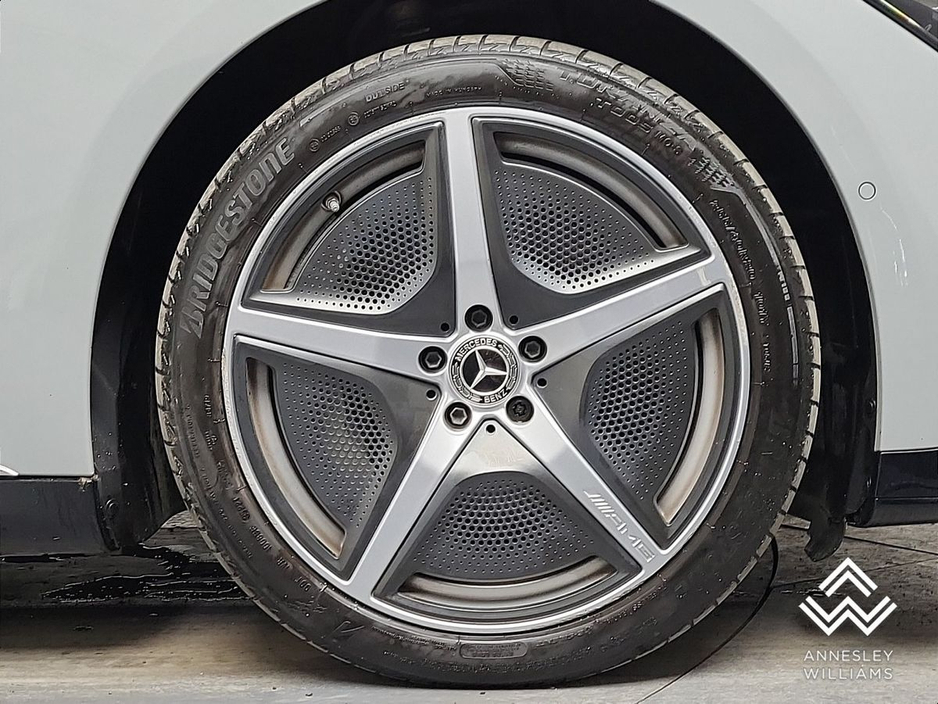 2024 Mercedes-Benz EQE - image 11