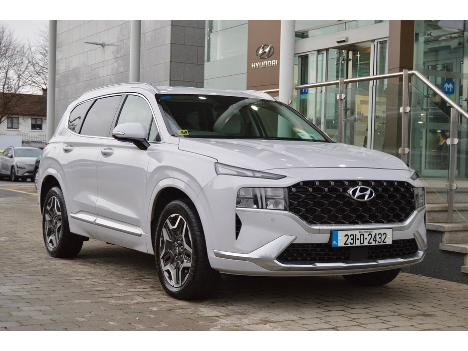 2023 Hyundai Santa Fe 1.6 PHEV 4WD Executive Plus Auto €48,995