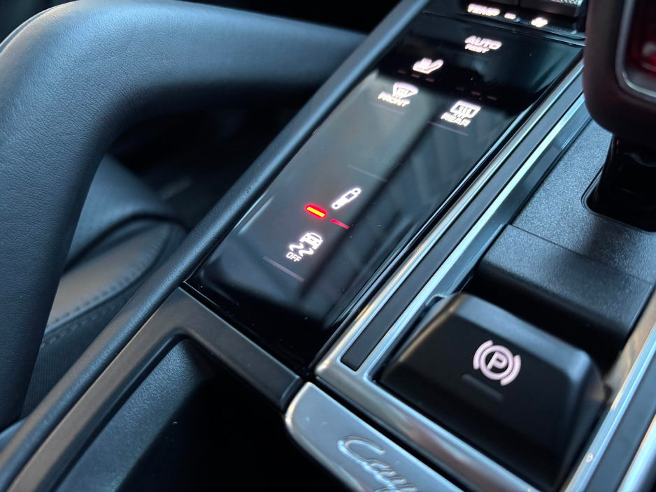 2022 Porsche Cayenne Coupe 3.0 V6 e-hybrid €73,995