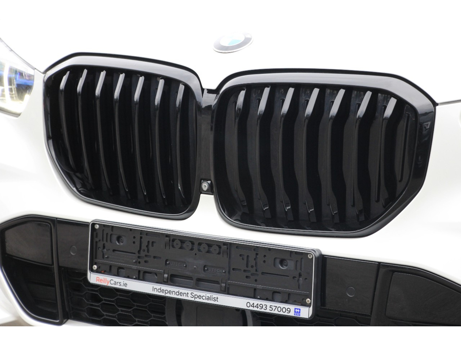 2019 BMW X5 - image 48