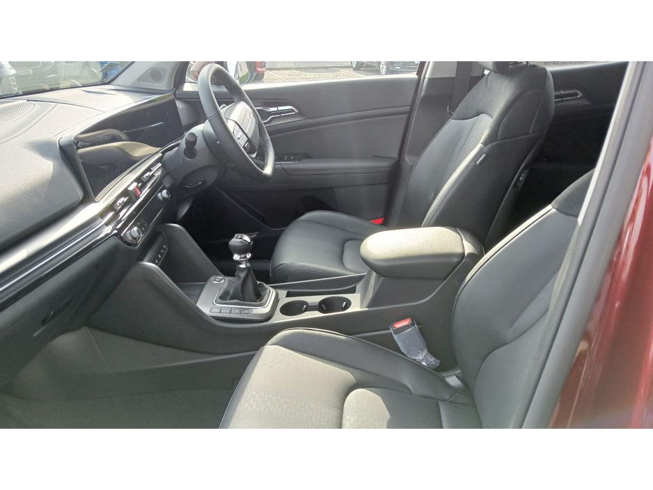 2026 Kia Sportage - image 5