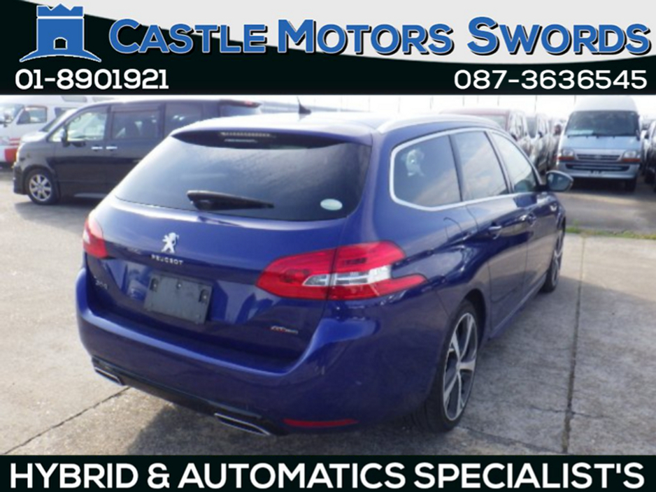 2017 Peugeot 308 - image 2