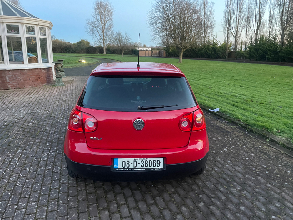 2008 Volkswagen Golf - image 5