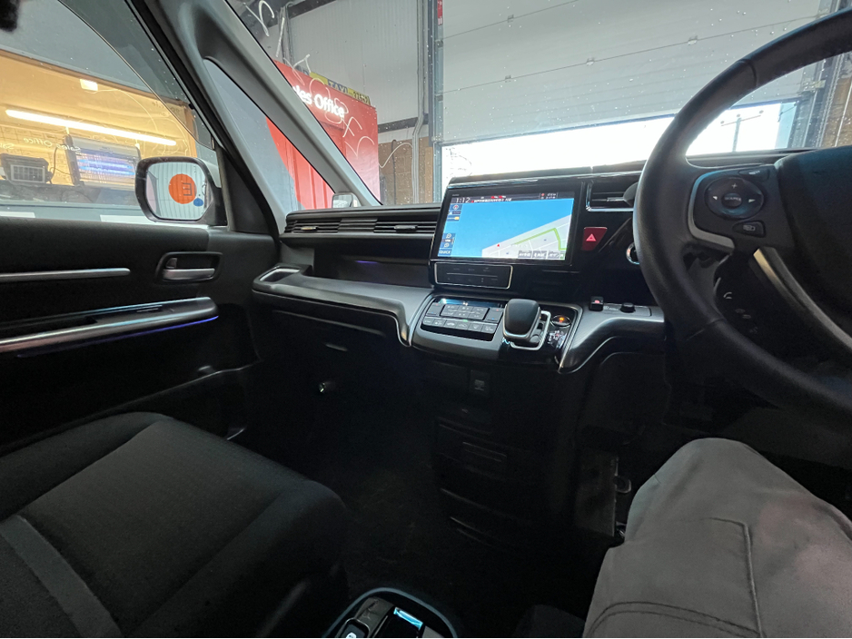 2021 Honda Stepwagon €31950 2021 HONDA STEPWAGON EHEV G SPADA SENSING 2.0 AUTOMATIC / CRUISE CONTROL / REVERSE CAMERA / AUTOMATIC DOORS / 7 SEATS €31,950