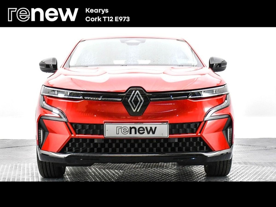 2023 Renault Megane E-Tech - image 8