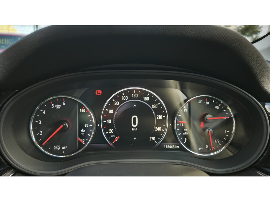 2017 Opel Insignia - image 24