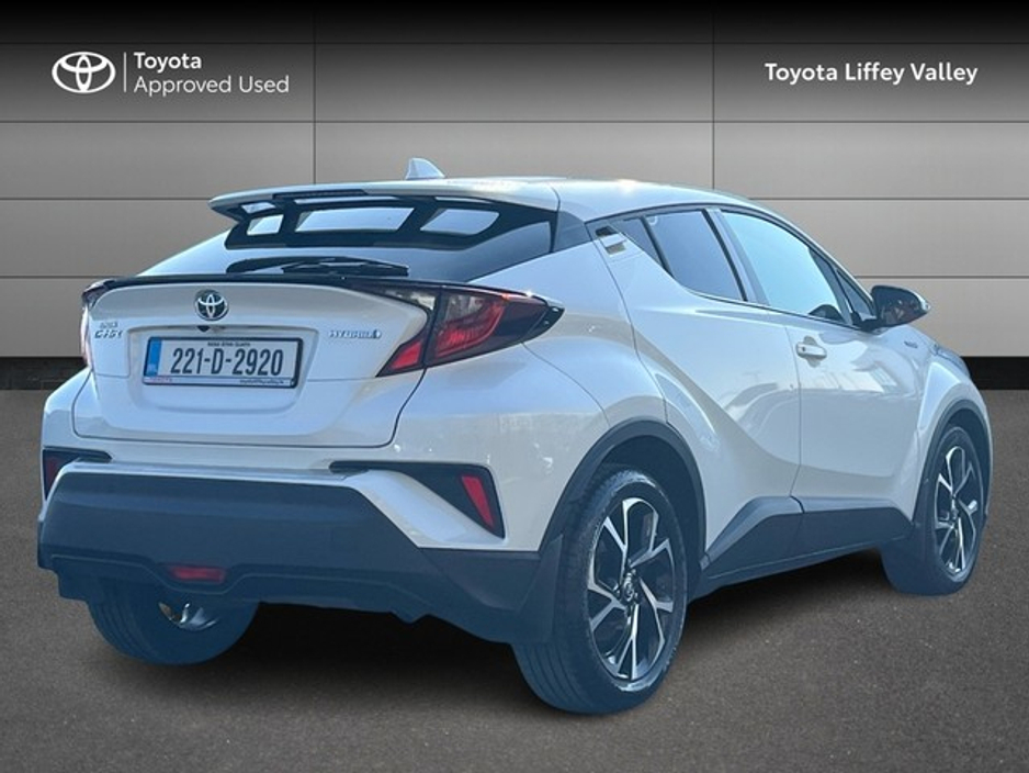 2022 Toyota C-HR - image 2