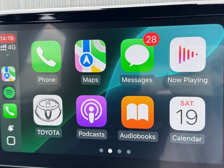 2023 Toyota C-HR - image 12