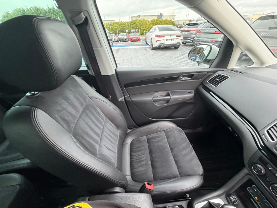 2019 Volkswagen Sharan - image 24