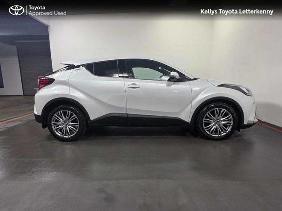2023 Toyota C-HR - image 3