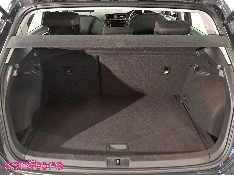 2019 Volkswagen Golf - image 17