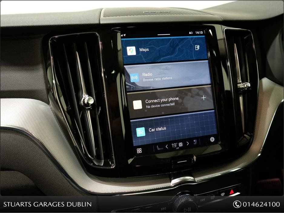 2025 Volvo XC60 T6 XC60 PLUS DARK: 20” UPGRADE DIAMOND CUT ALLOYS, VAPOUR METALLIC WITH CHARCOAL LEATHER, PANORAMIC ROOF, KEYLESS ENTRY, HEATED SEATS €61,945