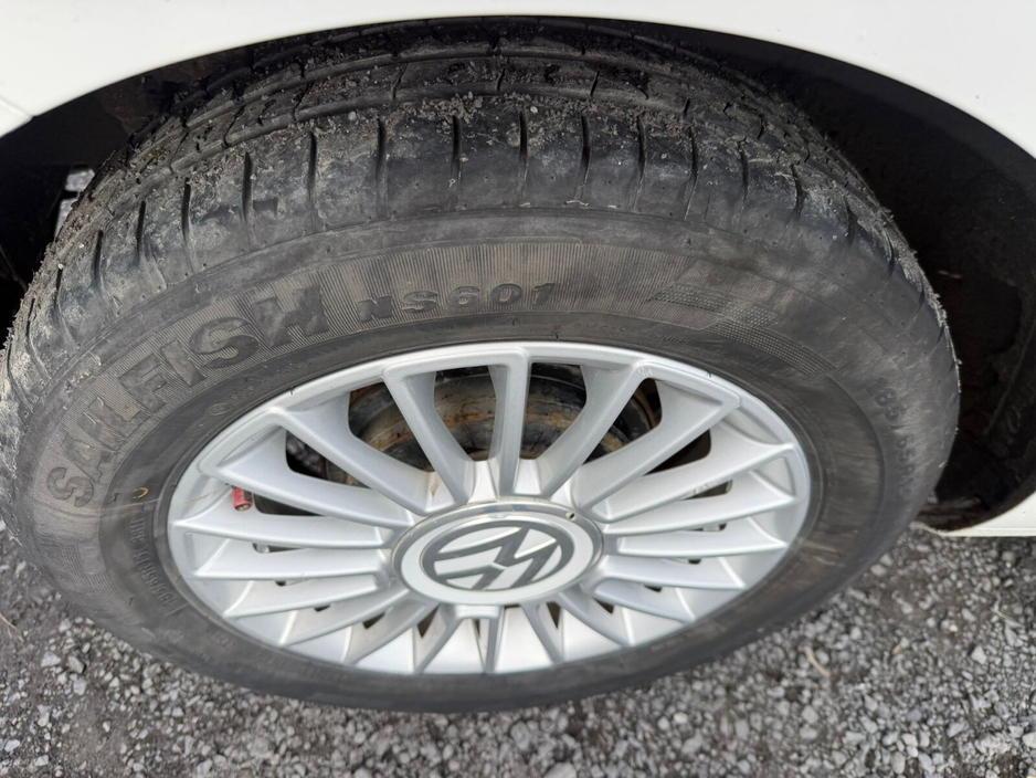 2012 Volkswagen up! - image 11