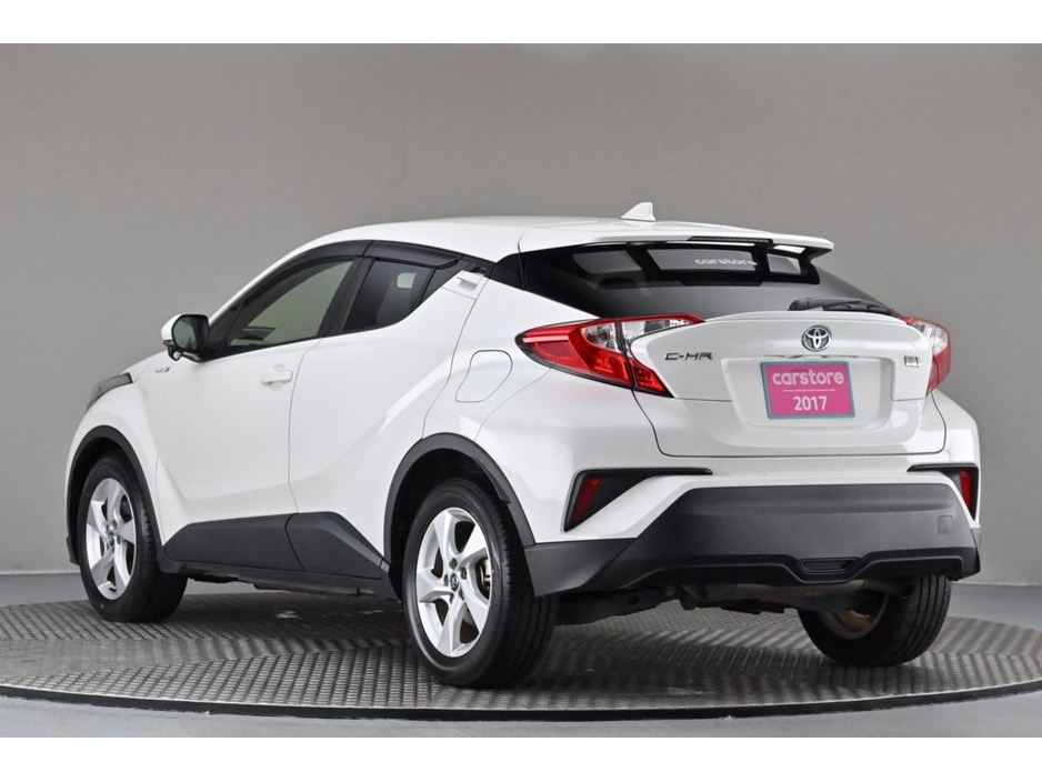 2017 Toyota C-HR - image 7