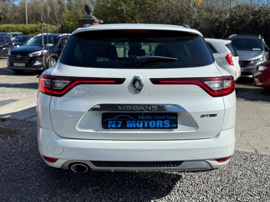 2017 Renault Megane - image 4