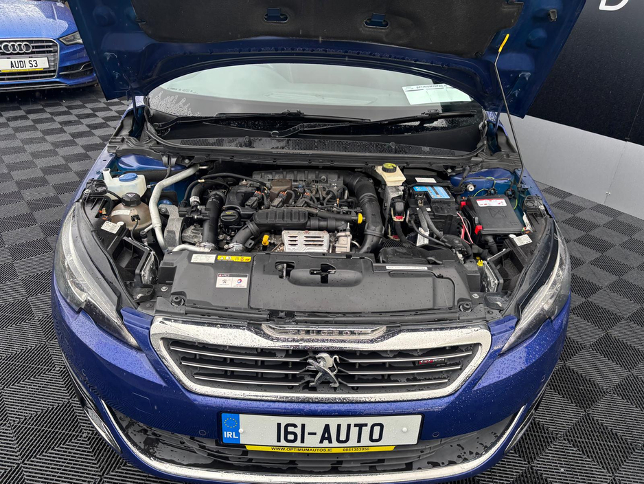 2016 Peugeot 308 - image 8
