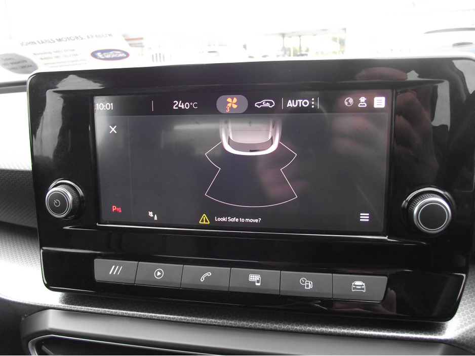 2021 SEAT Leon - image 7