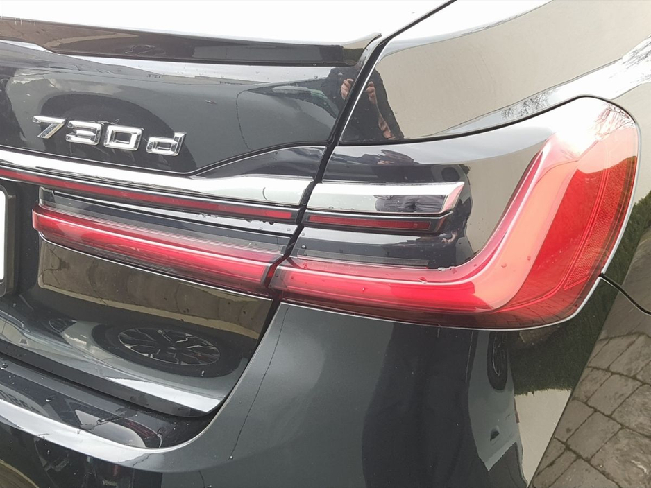 2020 BMW 7 Series - image 18