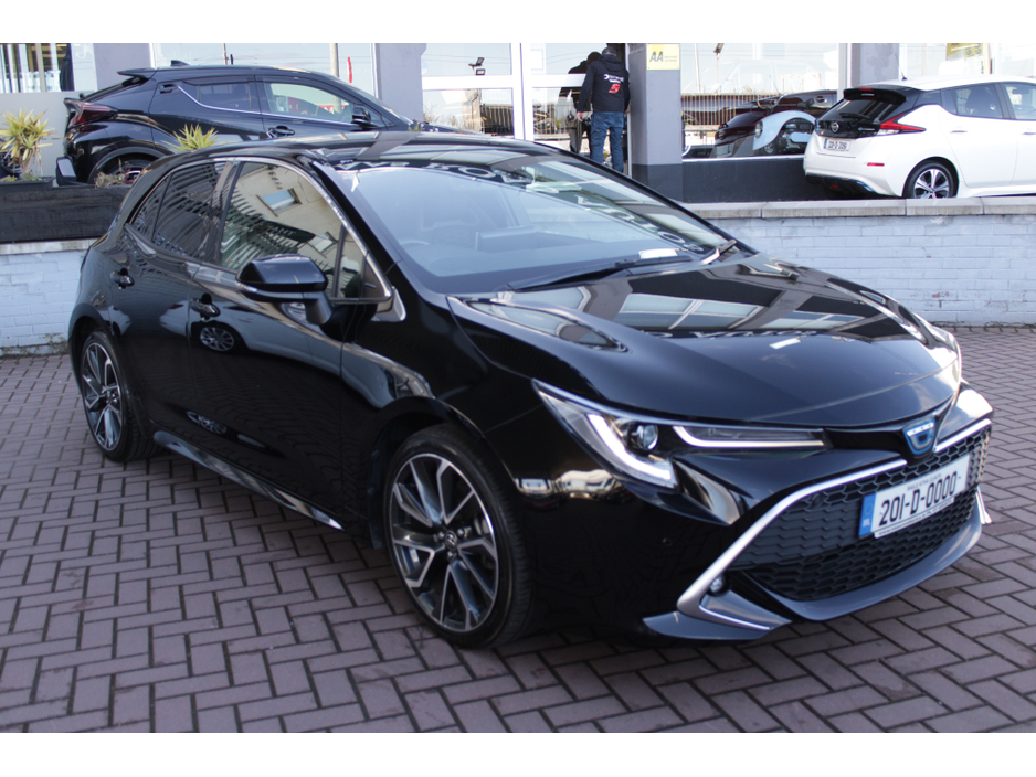 2020 Toyota Corolla - image 2