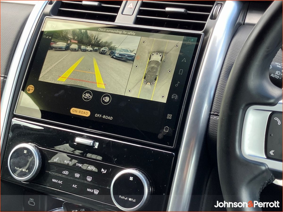 2024 Land Rover Discovery - image 18