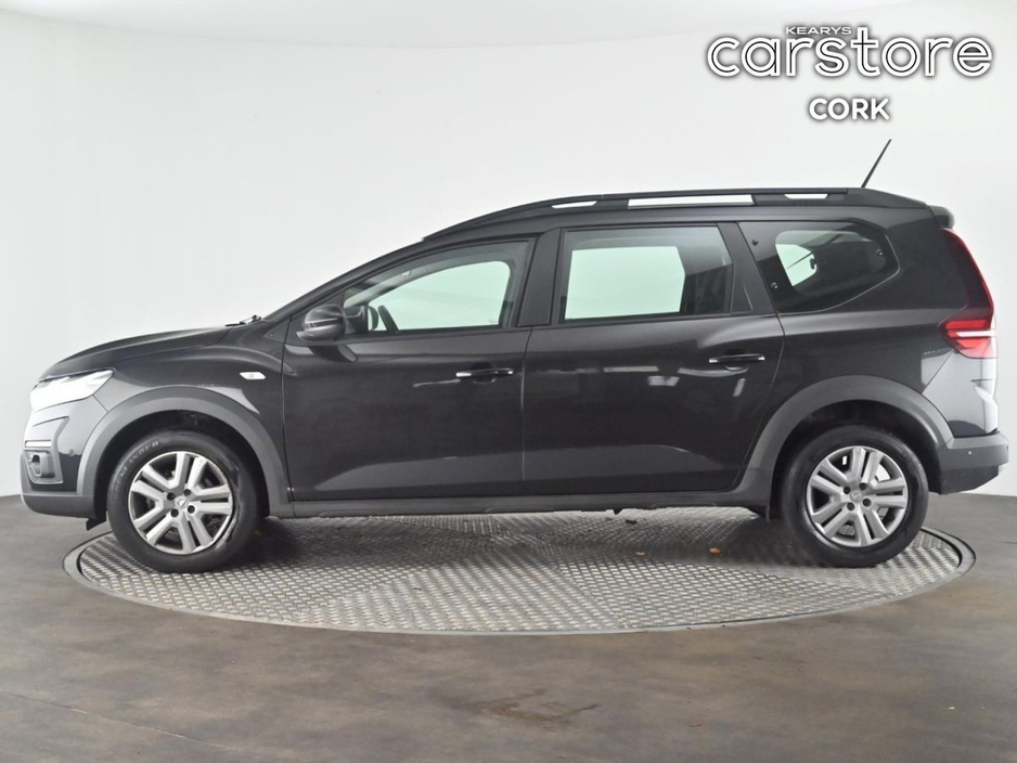 2023 Dacia Jogger - image 6