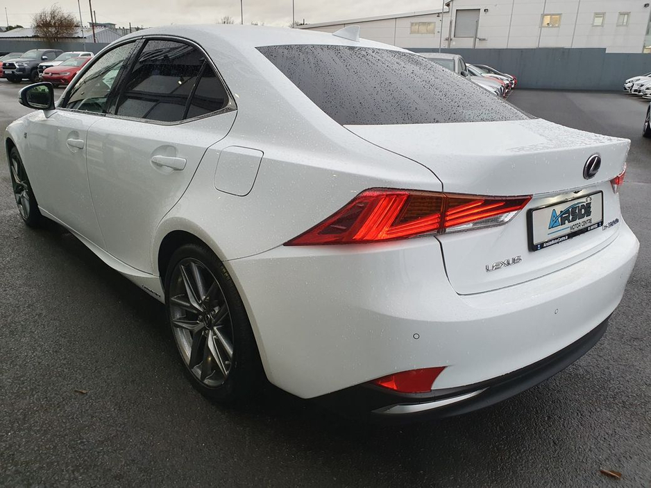 2016 Lexus IS 300 h F-SPORT * HLAF LEATHER * 2.5 SELF CHARGING HYBRID