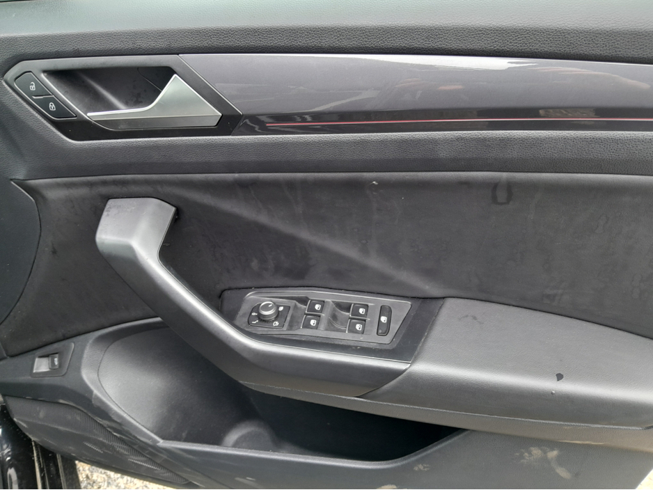 2022 Volkswagen T-Roc - image 18