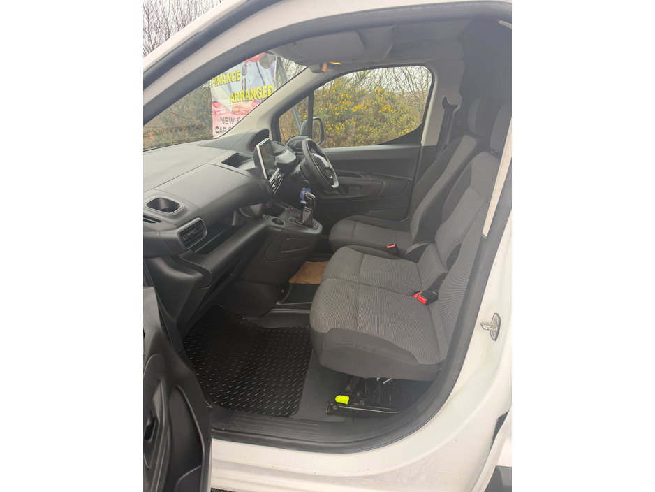 2020 Peugeot Partner PROFESSIONAL L1 BHDI €12,750