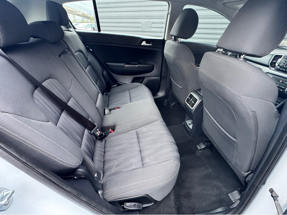 2017 Kia Sportage - image 13