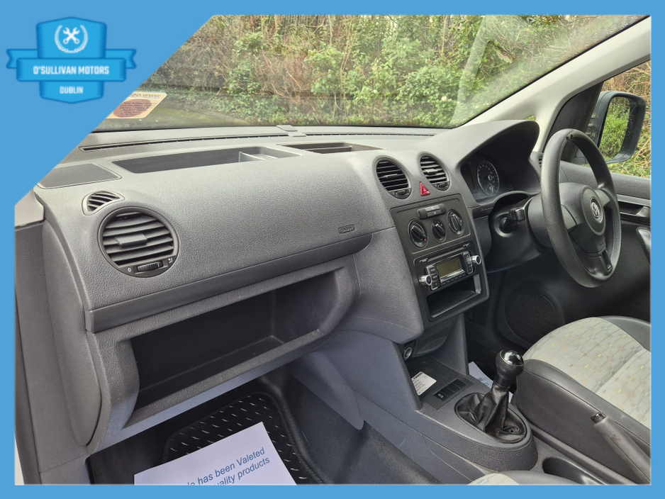 2011 Volkswagen Caddy - image 16