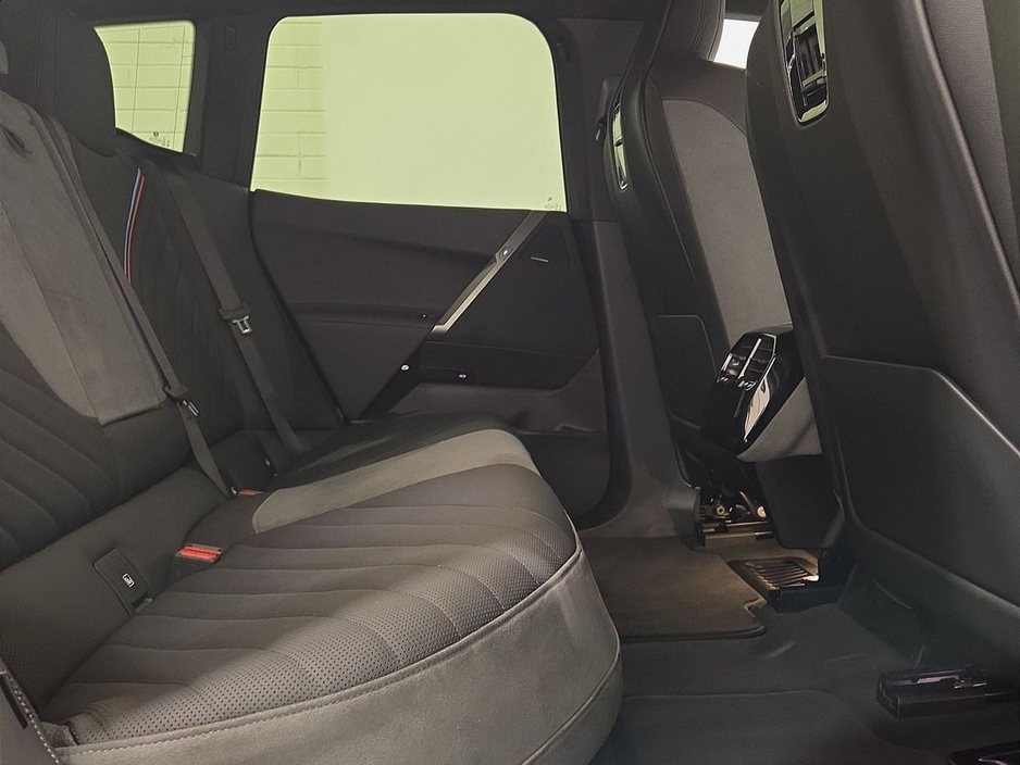 2025 BMW iX - image 22