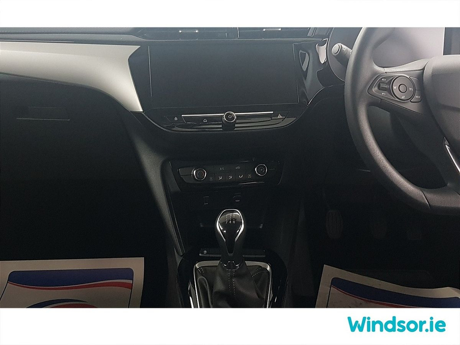 2025 Opel Corsa Elegance 1.2i (75PS) S/S 5 Speed €23,995