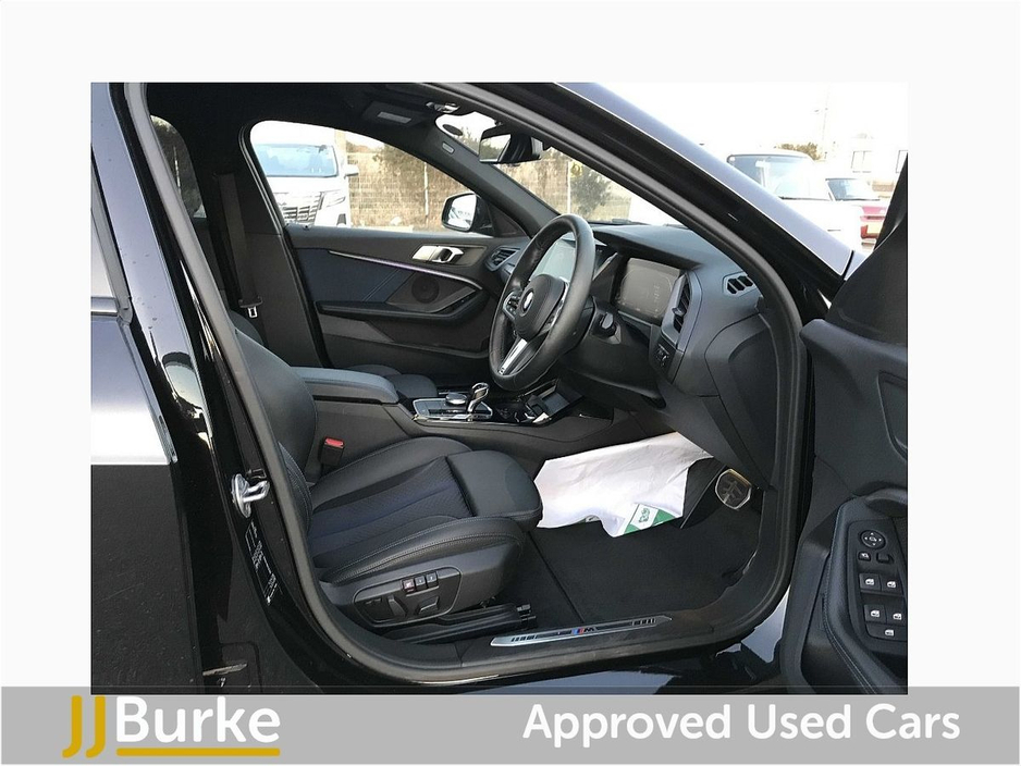 2021 BMW 1 Series - image 8