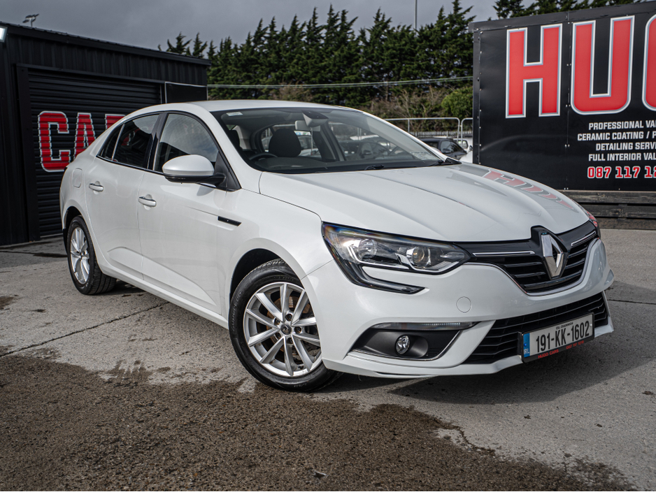 2019 Renault Megane - image 4