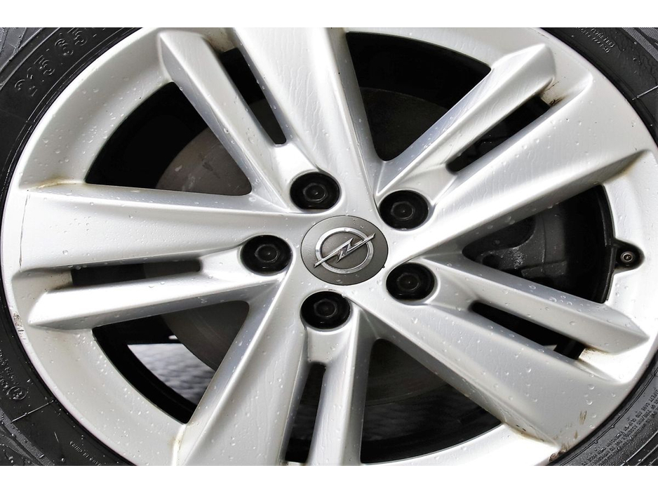 2021 Opel Grandland X - image 28