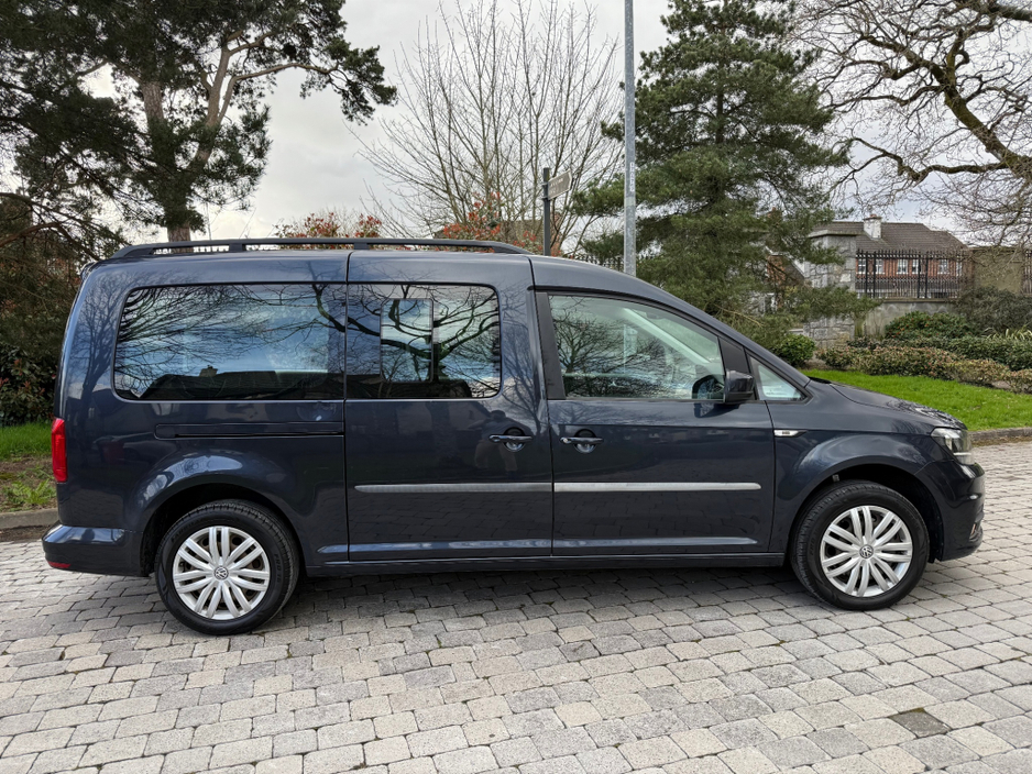 2017 Volkswagen Caddy - image 6