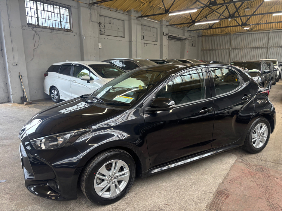 2023 Toyota Yaris - image 7