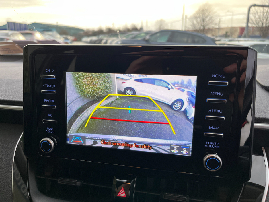 2022 Toyota Corolla TOURING HYBRID AUTOMATIC 1.8 PETROL //REVERSE CAMERA//ADAPTIVE CRUISE CONTROL// €19,950