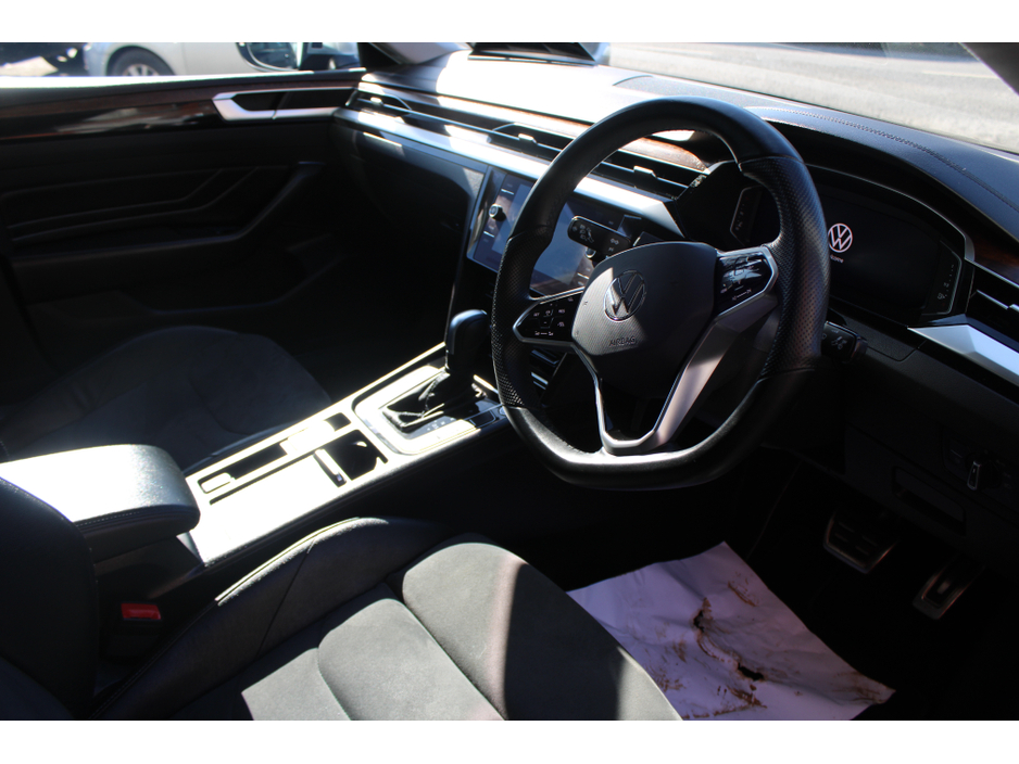 2023 Volkswagen Arteon - image 9