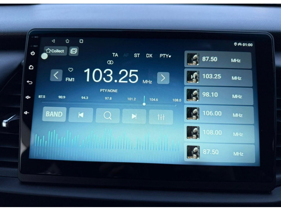 2020 Honda Fit - image 14