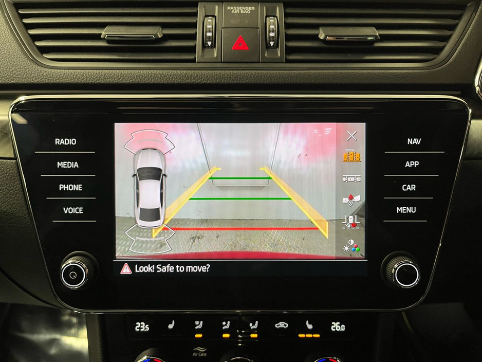 2024 Skoda Superb - image 13