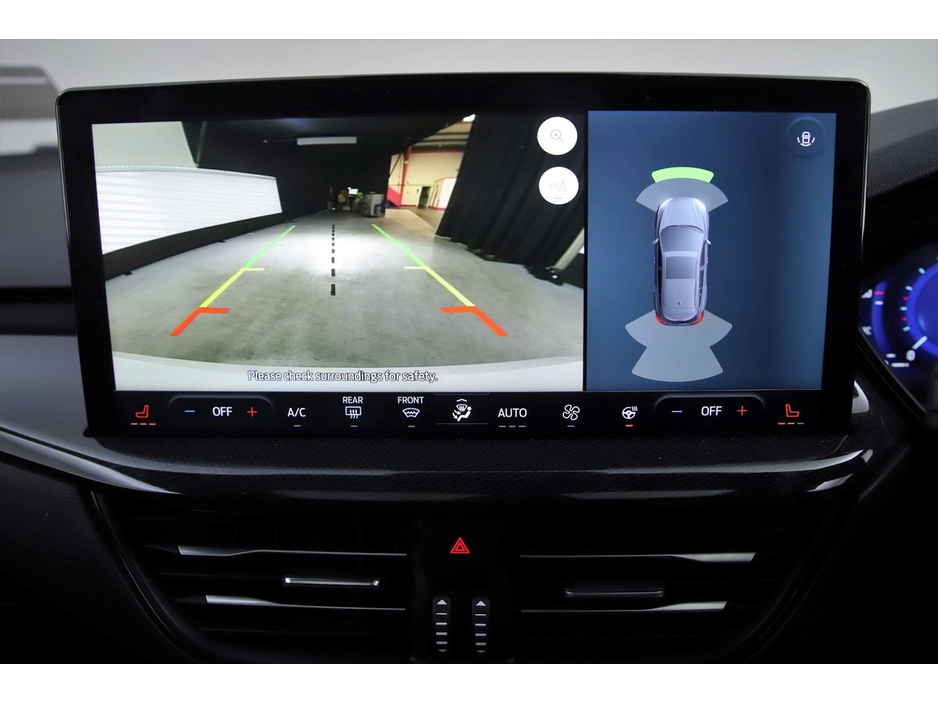 2023 Ford Focus 1.0 TITANIUM 125BHP MHEV *VERY LOW MILEAGE*FULL LEATHER*EL.PAN ROOF*