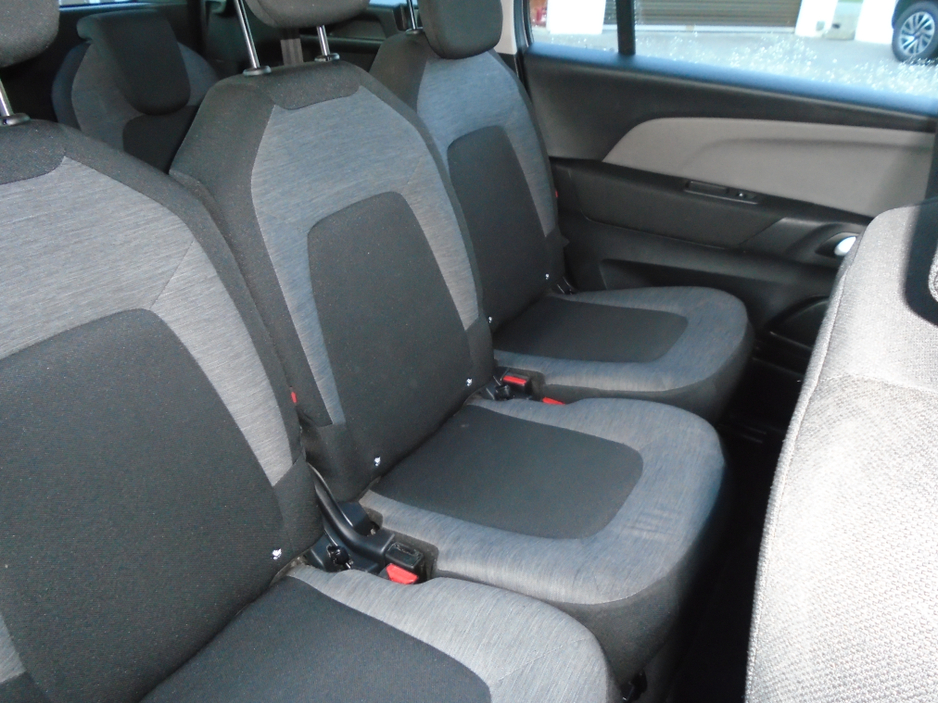 2017 Citroen Grand C4 Picasso TOUCH BLUEHDI 120 4DR BLACK EDITION €7,750